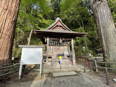 さざえ堂の先には厳島神社があり…