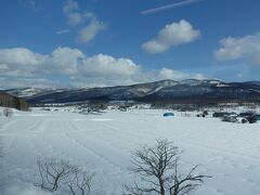 同じ函館本線でも、特急が走る区間とは全く違った雰囲気です。