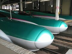 盛岡駅の新幹線ホーム4コースに4台の新幹線がとまってました
珍しい光景です

新幹線でゆっくり東京方面へ

最後までありがとうございます。