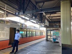 乗車３０分ですが、この電車も混んでいました。
奥羽本線はこの時間帯極めて便が悪いですね。