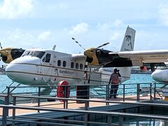 モルディブの高級リゾートには専用の水上飛行機がある
Kuredu　Resort  クレドゥ アイランド リゾート & スパ→４トラの口コミ無し