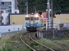 鳴門駅前のホテルにチェックインします。