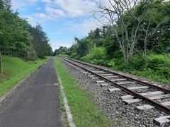 中標津に戻る途中の、奥行臼駅跡エリアを見学。

標茶駅と標津駅を結ぶ標津線の厚床支線（中標津－厚床）にあった駅です。