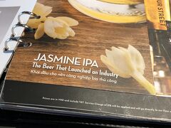 ビール　JASMINE IPA
Pasteur Street Brewing Co. - Ly Tu Trong Taproom & Restaurant

おすすめを尋ねたらこれがいいよと聞いてJASMINE IPAをオーダー
このお店はホテルの近くをぶらぶらしているときに見つけました。