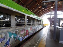 チェックアウトして、高知駅から土佐くろしお鉄道ごめんなはり線に乗ります。