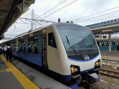 青森から五所川原まではリゾートしらかみで行きます。本当は五所川原-秋田間が楽しい列車だけど本日は移動手段と割り切ります。