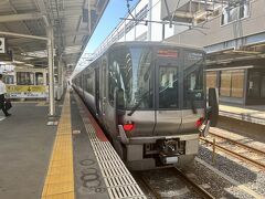 10:24  和歌山駅に到着～

和歌山へは関空からだと楽だな。