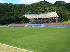 鵜住居小学校と釜石東中学校の跡地に建てられたラグビー専用スタジアム
2019年9月25日　ラグビーW杯でフィジー対ウルグアイの試合が開催されました