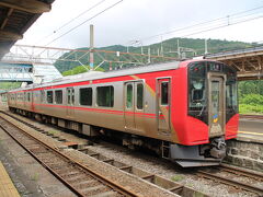 妙高高原駅に着きました。
旅の時に乗る電車ってついつい撮りたくなってしまう。
可愛い。