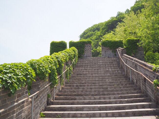 ううっ・・・<br />すっごい階段だ<br /><br />ここはまだマシだった