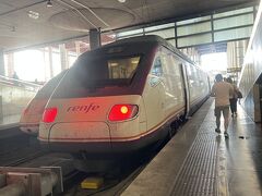 
マドリードのアトーチャ駅とトレド駅を30分で結ぶRenfe