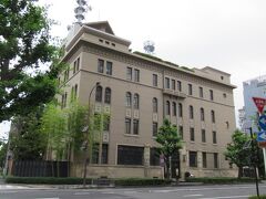京都市役所の北側の古い洋風ビルは島津製作所河原町別館