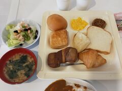 1日目の朝食です