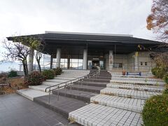 ぶどうの丘やワイナリーをいくつか回った後、土偶を見に釈迦堂遺跡博物館へ