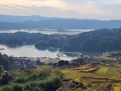 大浦の棚田。

棚田・海・空　息をのむようなきれいな風景。