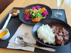 サクララウンジでお昼ごはん。
これが食べたかった…。