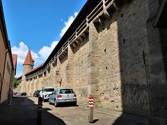 Stadtmauer（城壁）

12～14世紀にかけて、外敵から町を守るために築かれた防御壁。旧市街を囲むようにして全長4.2kmあります。