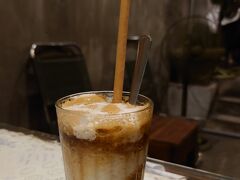 韓国系カフェコンカフェです。
とても人気のカフェです。