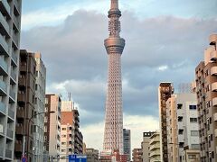 【浅草徘徊】

どうやら人気があるらしく、１ヶ月は長過ぎると言われてしまい（浅草のお宿は予約できず）...


写真：東●鉄道ってダメダメな会社だと思っていたけど、このスカイツリーに関しては、良くやった！としか言いようがない....