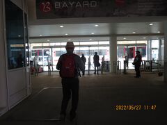 ホテルで荷物を引き取り