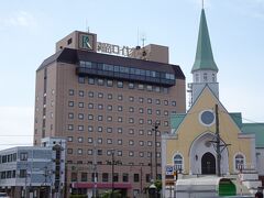 釧路駅出てすぐ西側の教会の側の釧路ロイヤルインで2泊お世話になります。
このお宿・・・すごいです・・・何がって・・朝ごはん・・・インって言うから、ただのビジネスホテルだと思ってやってきましたが・・コスパ最高！なびっくりなインです。