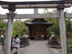 であい橋を渡ってすぐの所にあるのが秋葉神社。あまり見応えはありません