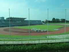 先へと進んで行くとこちらは千葉県総合スポーツセンター