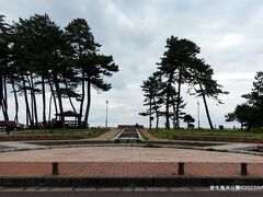 06:00　皆生海浜公園
ベイサイドスクエア皆生ホテルに隣接する皆生海浜公園と日本海沿いの遊歩道を散策。