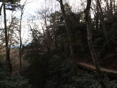 頂上で一息ついて