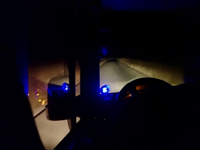 19:45<br />来る時はノシベに夕方前に着いたのに、<br />アンタナナリボに帰る時は真っ暗です。