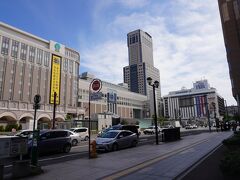 札幌駅から空港へ行きます。