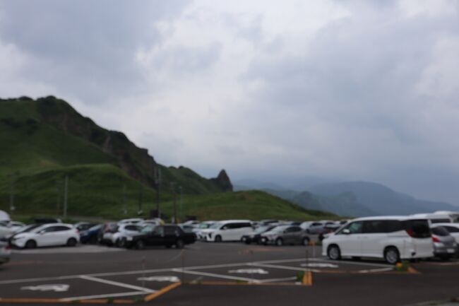 神威岬駐車場に約50分程で到着<br />300台駐車可能でも、結構埋まってる