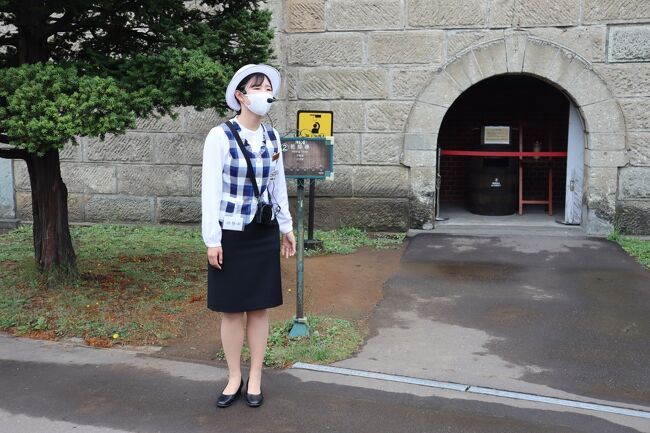 研修中のこちらのお嬢さんに案内して頂きました<br />