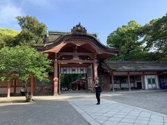 ちなみに本殿を含めていくつかの建物は国宝に指定されているらしい。
京都って国宝の建物があちこちにあるからなんというか国宝に指定されてても目立たないんだよね。

