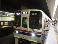 都営新宿線
やって来たのは京王の電車