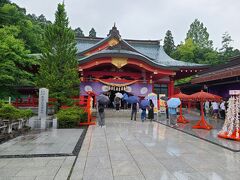 城跡の隣の護国神社へ
おみくじひいたら大吉でした。