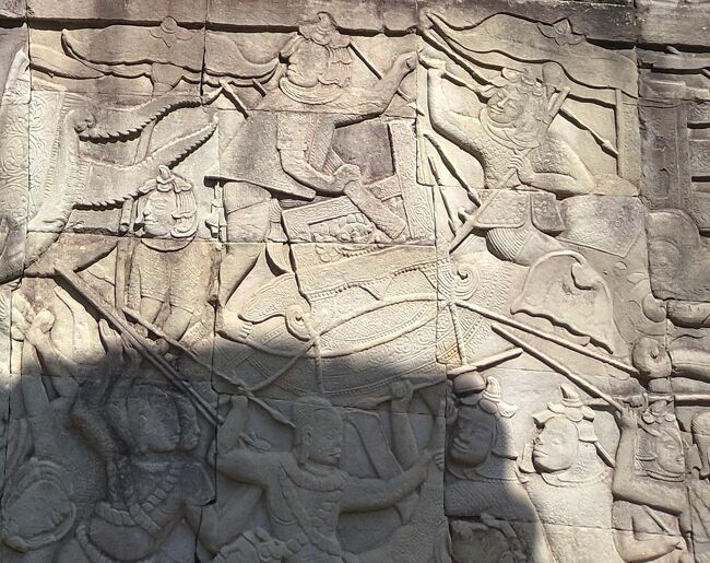 こちらは、チャンパ人。<br /><br />頭にかぶり物を被っています。装備は、チャンパ人の方がいいような・・・。でも勝利したのは、クメールです。