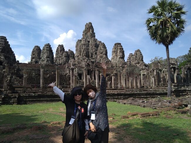 バイヨン寺院を後にしました。