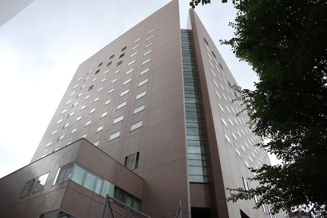 余市からJR函館本線に乗車後、小樽乗り換えで札幌へ移動<br />1時間20分程の乗車で、札幌到着<br /><br />地下鉄に乗り換え大通り駅で下車、5分程歩いて今夜のホテル札幌ビューホテル大通り公園にチェックイン