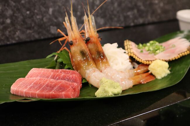 お次はニシン、イカ、ボタンエビ、マグロの刺身<br /><br />もうここまででこの店にしてよかった～！<br />とテンションアップ<br /><br />