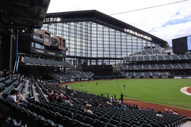 エスコンフィールド　立派な球場です