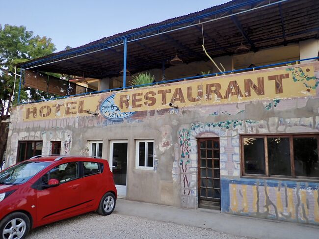 Hotel Escapade は1泊、Ar.75k(2480)。