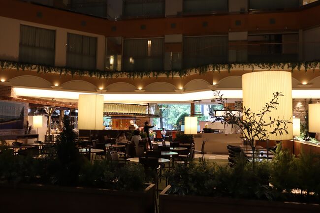 明けて最終日の3日目朝<br />朝食会場は、1階のAudleyで和洋ブッフェ（お刺身系は確かなかったのでは）<br />