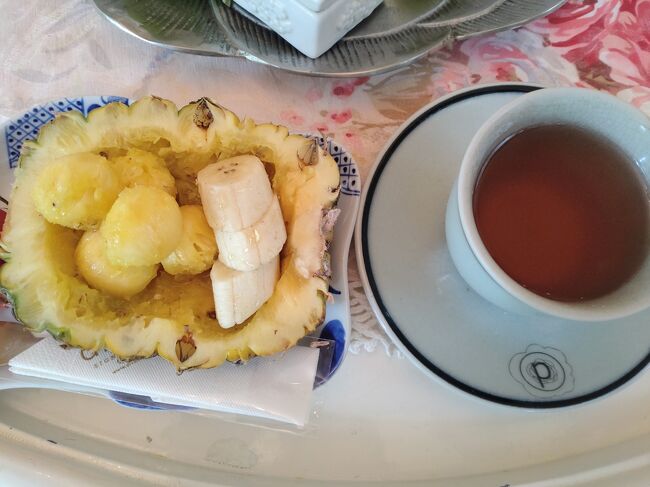 施術後のフルーツとお茶です。<br />体もほぐれて休憩できて、深夜便の時は到着後マッサージを受けたくなりました。