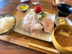 「あさからひるごはん」さんで朝食