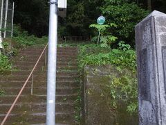 筆山公園
天神橋の南詰に面します。山内家代々の墓があります。現在は工事中で、入れません。元々は本山氏配下の潮江城で、長曾我部元親が初陣の際、戸の本の戦いの勢いで、潮江城も攻略した歴史スポットです。