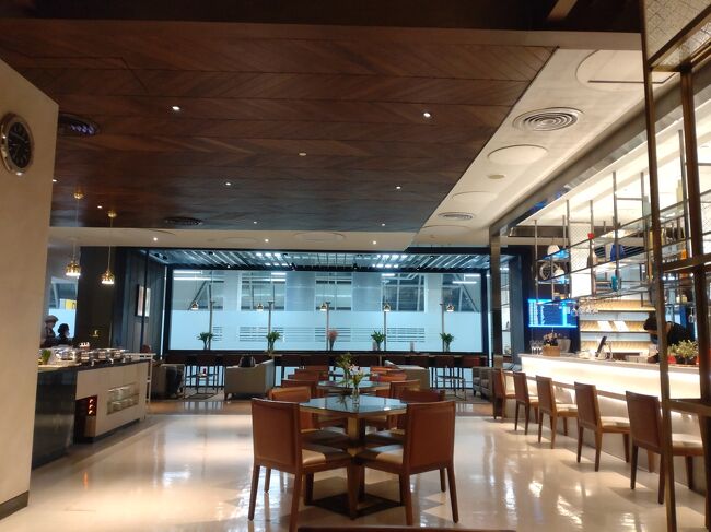 シンガポール航空のラウンジです。<br />お食事系がお気に入り。