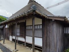 こちらは隣の、博文が明治元年(1868)に初代兵庫県令に赴任するまでの本拠地だった伊藤家旧宅(国指定史跡)だ。
松陰神社のすぐ近く。