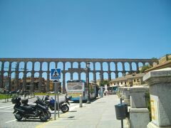 世界遺産のひとつ、ローマ水道橋。