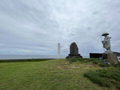 空海が遣唐使へ向かうときにここで潮待ちをし辞本涯「日本の最果ての地を去る」という言葉を残した場所。

そういう思いを耳にしここから海を望むと本当に本州の西の果てに来たことの実感が湧いてきます